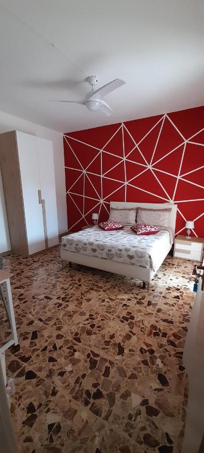 La Dimora Dei Musicisti Bed & Breakfast Castelfidardo Bagian luar foto