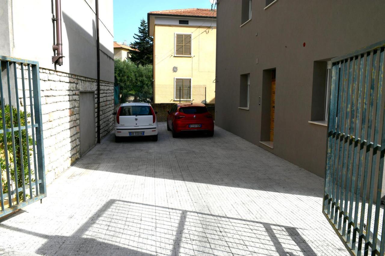 La Dimora Dei Musicisti Bed & Breakfast Castelfidardo Bagian luar foto
