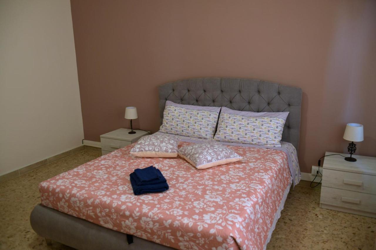 La Dimora Dei Musicisti Bed & Breakfast Castelfidardo Bagian luar foto