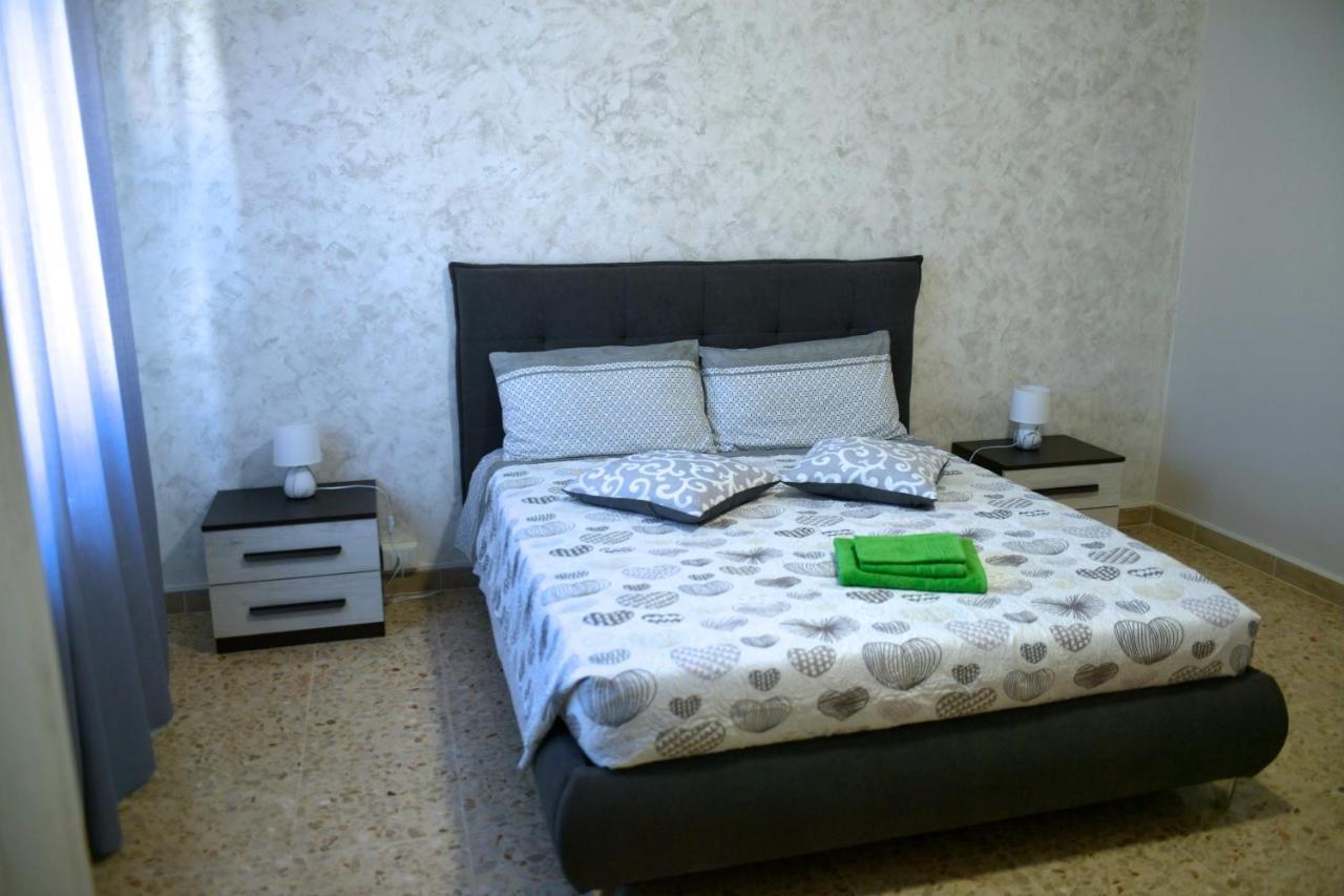 La Dimora Dei Musicisti Bed & Breakfast Castelfidardo Bagian luar foto