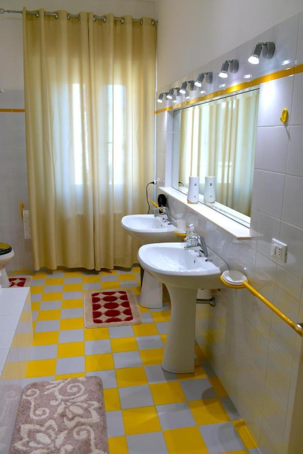 La Dimora Dei Musicisti Bed & Breakfast Castelfidardo Bagian luar foto